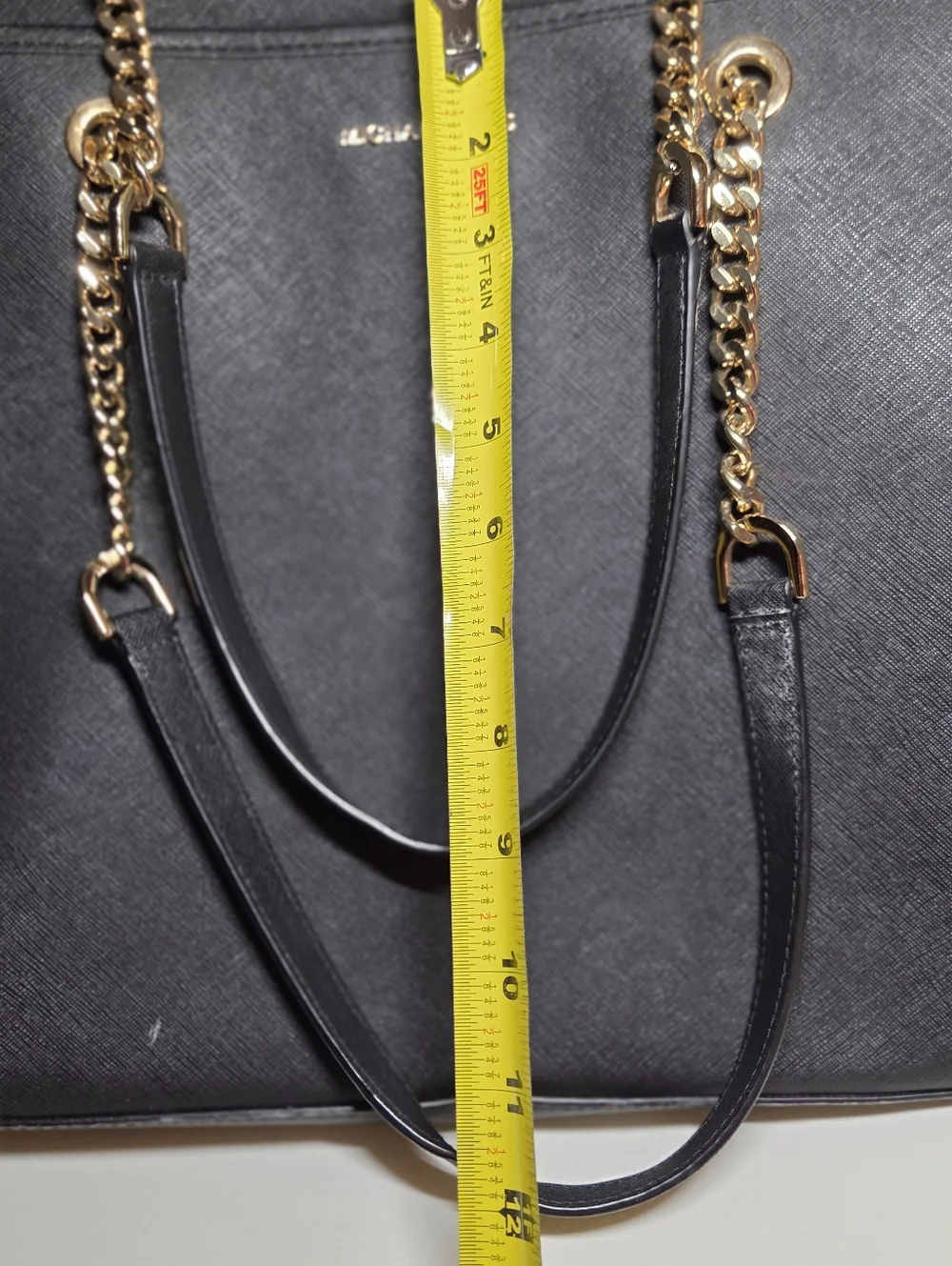 Michael Kors Jet Set Travel Tote - Picture 13 of 15